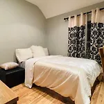 Small Studio Apartment Mins Walks To City Centre