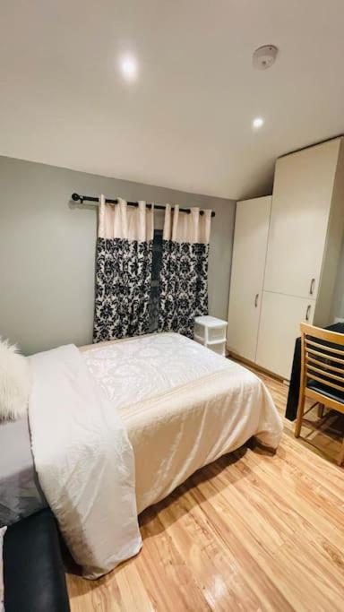 Apartment Small Mins Walks To Centre Dublin